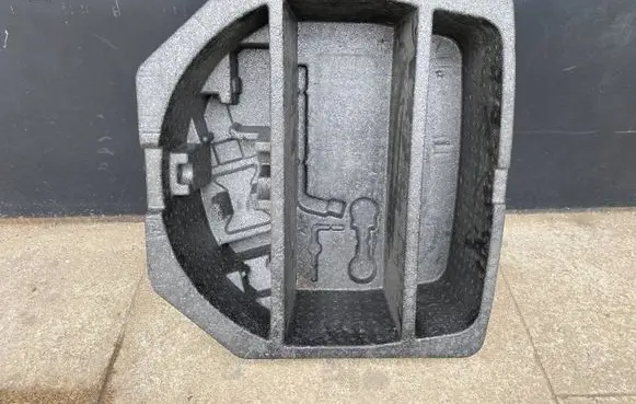 Toyota Avensis T270 Glove box in trunk 64429 05040 64429-05040