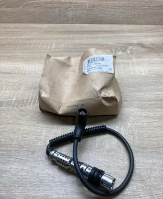 Volkswagen Polo V 6R Ignition plug leads 03F905430K