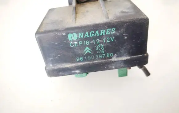 Peugeot 406 Glow plug pre-heat relay 9619039780