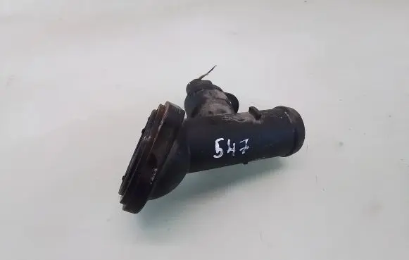 Volkswagen Golf V Engine coolant pipe/hose 036121121D