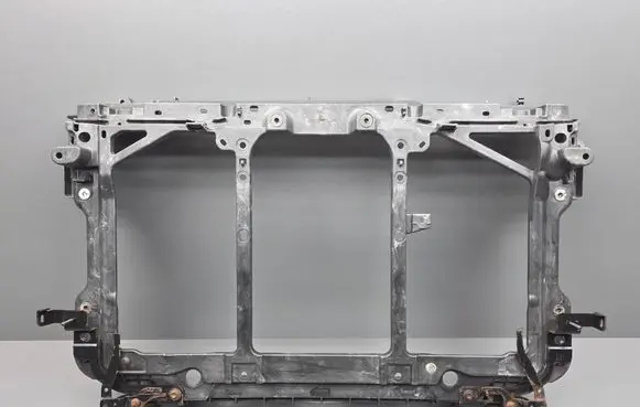 Mazda 3 III Radiator support slam panel GHP953111 K3006