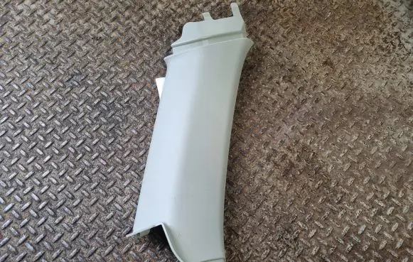 Volvo XC60 (C) pillar trim 31425699