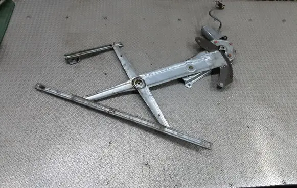 Jeep Grand Cherokee (WJ) Front door window regulator with motor 56005164