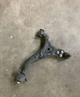 Front lower control arm/wishbone