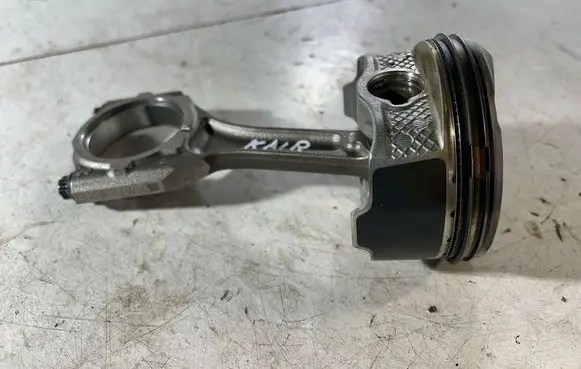 Subaru Outback (BT) Piston with connecting rod CM0500509 12100AA540 12033AD49A
