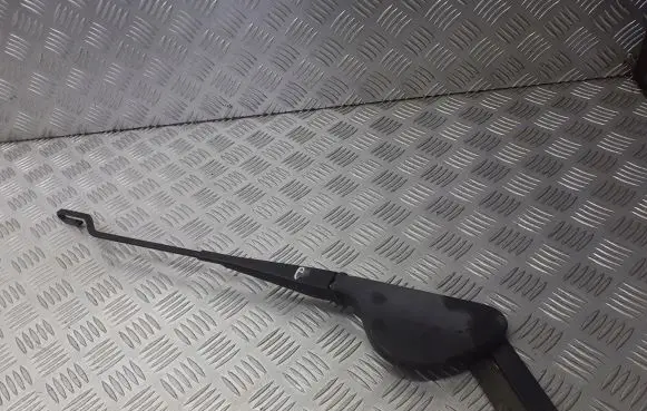 Mercedes-Benz C W203 Front wiper blade arm A2038201944