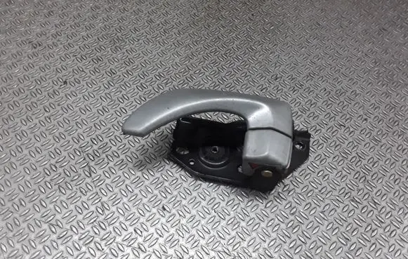 Hyundai Terracan Rear door interior handle