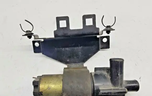 Mercedes-Benz Vito Viano W638 Electric auxiliary coolant/water pump 0018351164