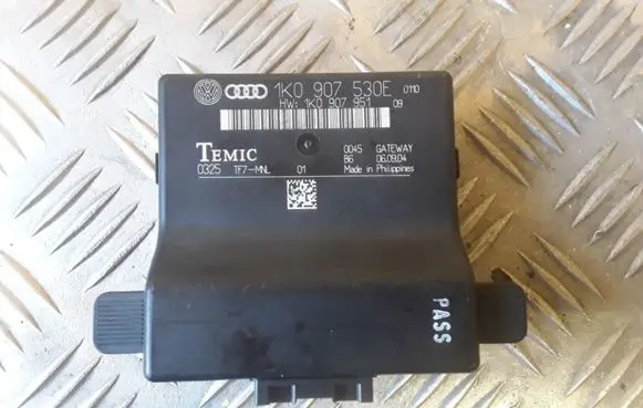 Volkswagen Golf V Other control units/modules 1K0907530E 1K0907951 0325TF7MNL