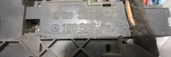 Mercedes-Benz ML W163 Fuse box set 1635450405 08200202