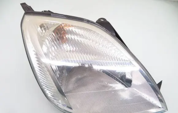 Ford Fiesta Headlight/headlamp 2S6X13W029AJ