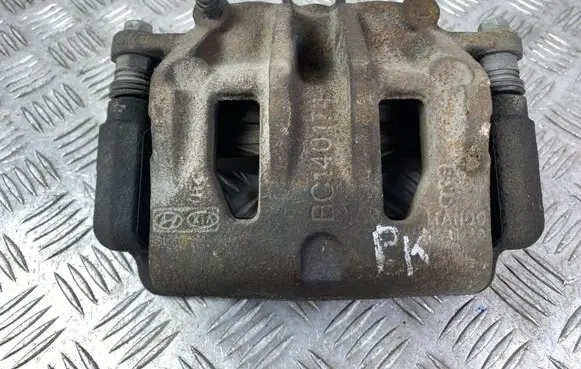 Hyundai Grand Santa Fe NC Front brake caliper