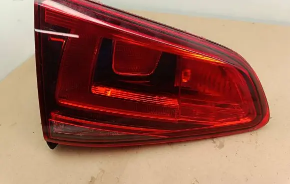 Volkswagen Golf VII Tailgate rear/tail lights 5GM945093B 00062430 2SD01197805