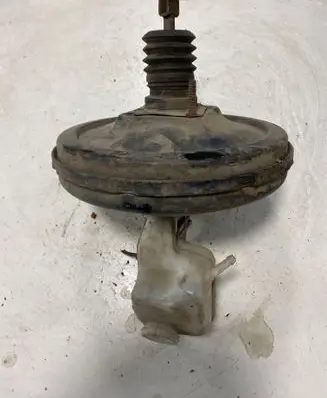 Opel Astra G Brake booster 90498035 0303001