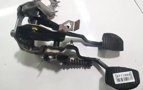 Citroen Berlingo Clutch pedal 
