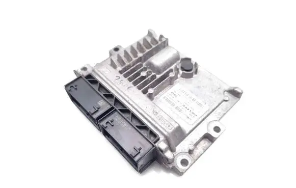 Ford Mondeo MK V Engine control unit/module DS71-12B684-XB 28526861 FS7A-12A650-CVJ