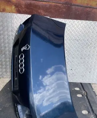 Audi A8 S8 D3 4E Tailgate/trunk/boot lid