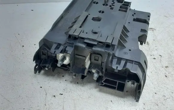 Mercedes-Benz C W204 Fuse module A2045401150