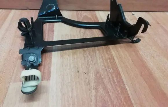 Renault Zoe Engine control unit holder 237149800R