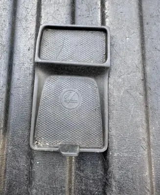 Mercedes-Benz E W213 Glove box pad A2136890100 82761