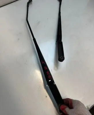 Seat Ibiza V (KJ) Front wiper blade arm 212133