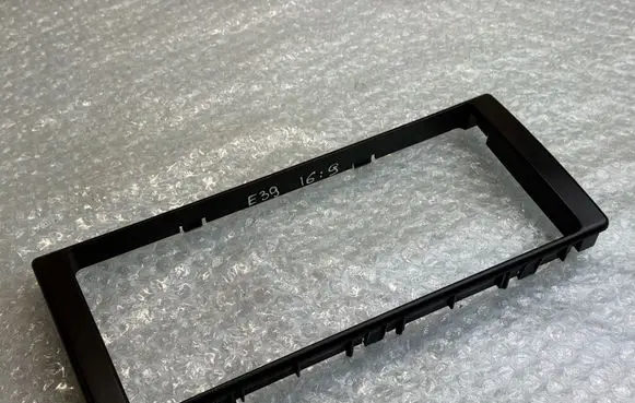BMW 5 E39 Radio/GPS head unit trim 8385451 65528385451