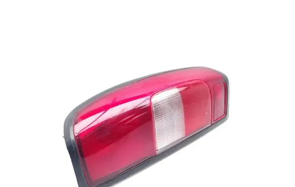 Nissan PickUp Rear/tail lights