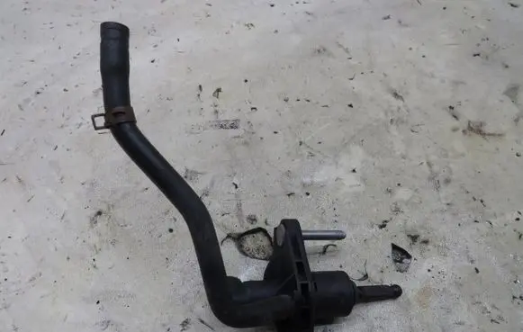 Suzuki SX4 S-Cross Clutch slave cylinder 2KG156420