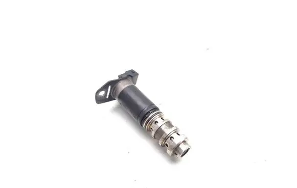 BMW 3 E90 E91 Camshaft vanos timing valve 7584115