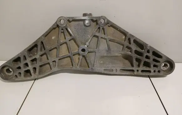 Audi A4 S4 B7 8E 8H Rear differential/diff mount bracket 8E0599287K 2111044
