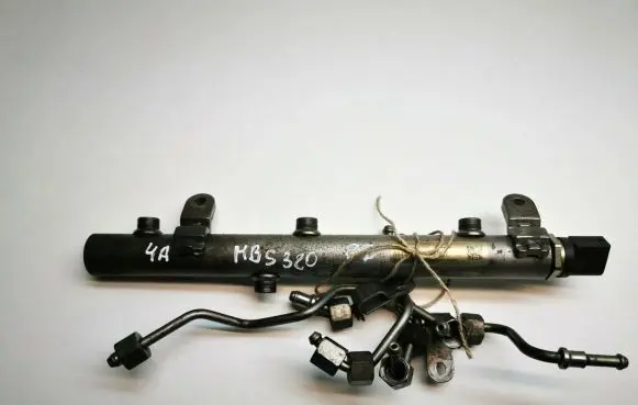 Mercedes-Benz S W221 Fuel main line pipe A6420702595 0813100684 A6420702595001