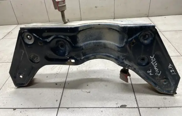 Skoda Roomster (5J) Front subframe