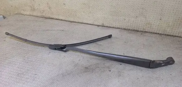 Toyota Prius (XW30) Windshield/front glass wiper blade 
