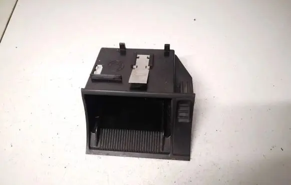 Skoda Octavia Mk2 (1Z) Car ashtray