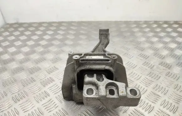 Skoda Octavia Mk3 (5E) Engine mount bracket 5Q0199262BJ