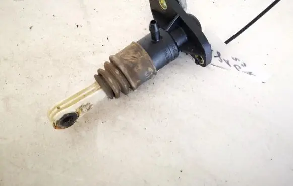 Audi A4 S4 B5 8D Clutch master cylinder 8e1721401