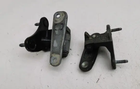Mercedes-Benz C W204 Front door hinges set 