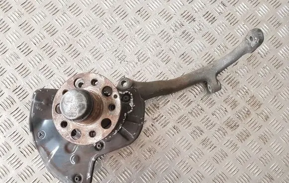 Mercedes-Benz S W221 Front wheel hub A2213324601 A2213323001