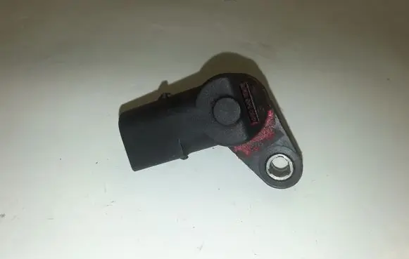Mercedes-Benz C W203 Reversing light switch sensor A2035450106