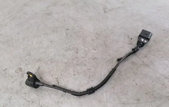 Volkswagen PASSAT CC Crankshaft speed sensor 03L907601