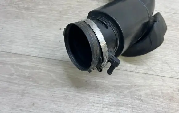 Porsche Cayenne (92A) Air intake hose/pipe 7P0129684A 7P0129684B