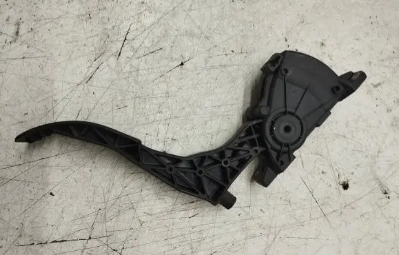 Volkswagen Polo IV 9N3 Accelerator throttle pedal 6Q1721503B 6PV00849501