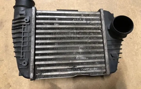 Audi A6 S6 C6 4F Intercooler air channel guide 4F0145806R