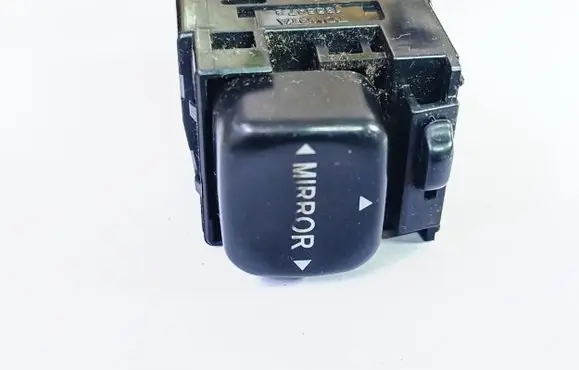 Toyota Yaris Wing mirror switch
