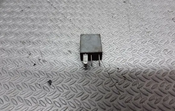Renault Espace III Other relay 6025111584A