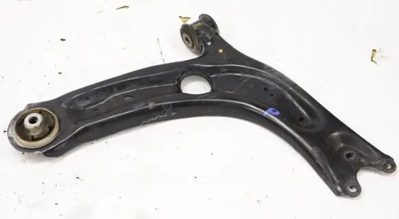 Volkswagen Touran III Front control arm 3Q0407154B