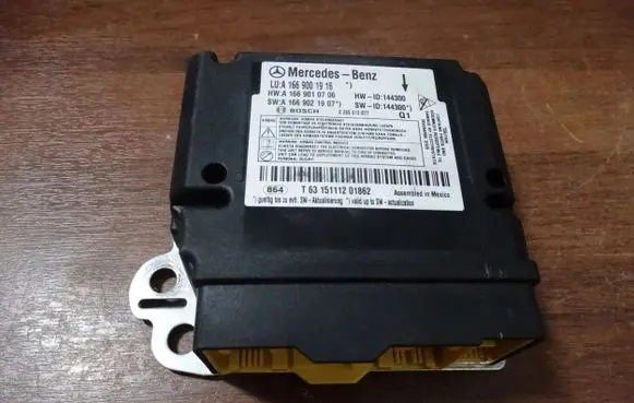 Mercedes-Benz GLE (W166 - C292) Airbag control unit/module A1669001916