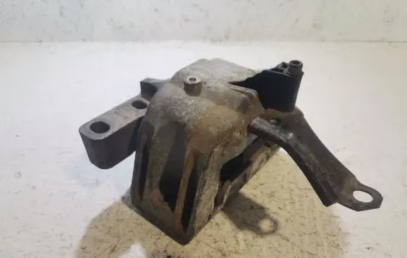 Volkswagen Golf IV Engine mount bracket 1J0199588C