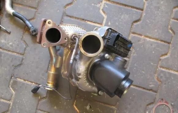 Toyota Yaris Verso Turbo 068