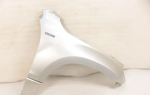 Suzuki Grand Vitara II Fender